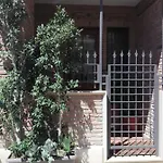 לינה וארוחת בוקר Casa Dilillo 3*